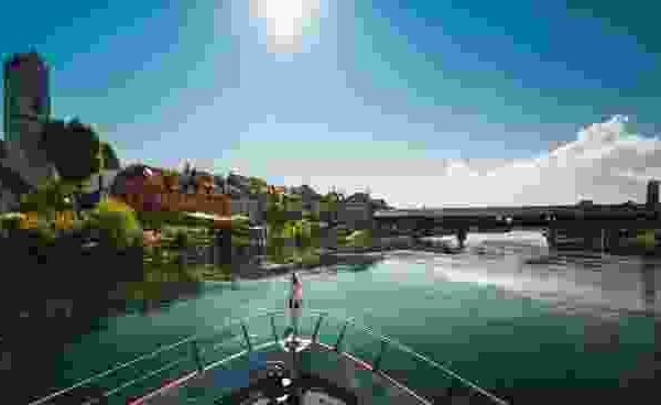 Nachtwanderung mit Schifffahrt und Brunchbuffet auf der Aare