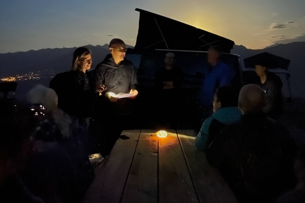 Loutze à la tombée de la nuit